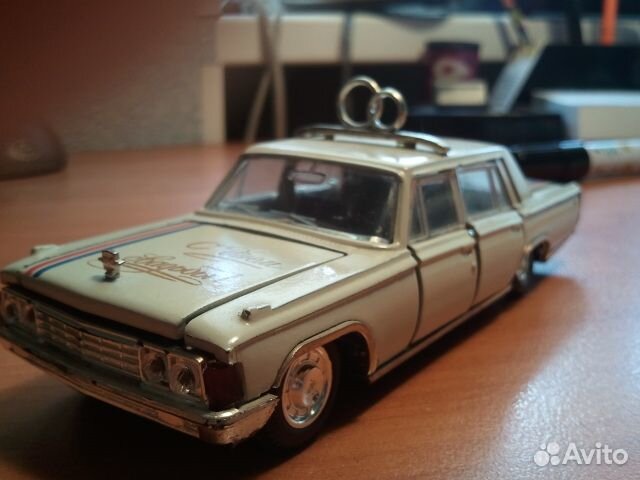 Модель 1/43 ЗИЛ-117 Свадебная Запчасти