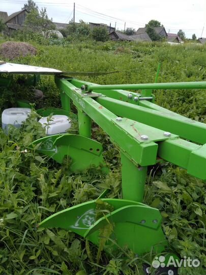 Продам,новый плуг керланд 3,25