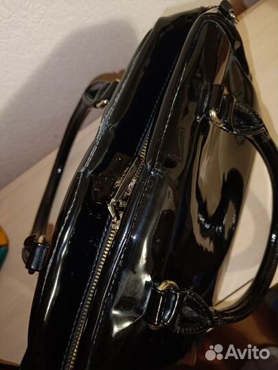 Сумка женская лаковая