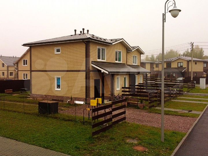 Таунхаус 60 м² на участке 2 сот.