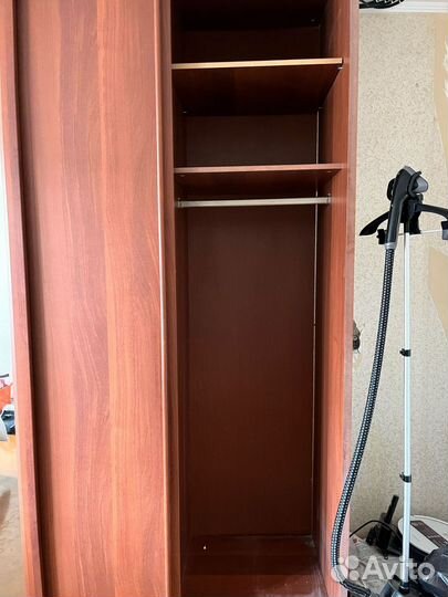 Шкаф купе с зеркалом бу