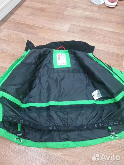 Куртка горнолыжная