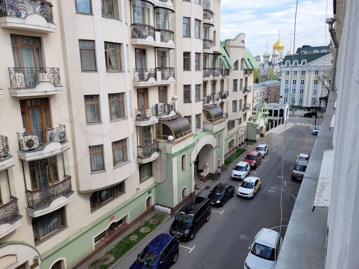 Комната 26,7 м² в 8-к., 3/4 эт.