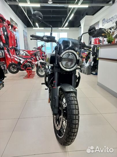 Husqvarna Svartpilen 401 (2024)