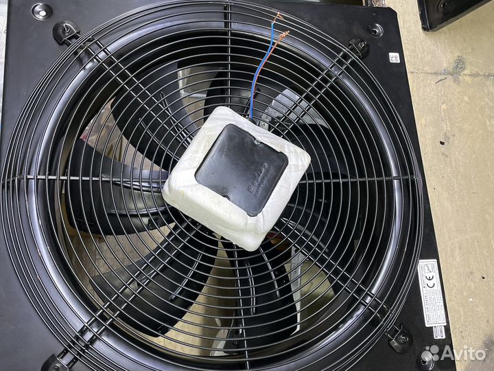 Вентилятор вытяжной осевой VIK45 2 штуки и 2 рег