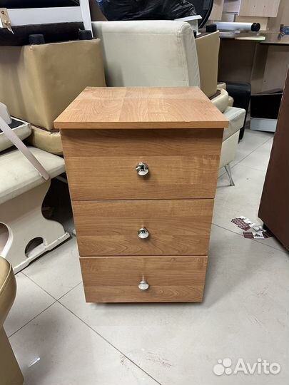 Тумба выкатная