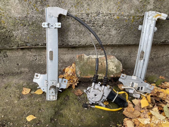 Задние стеклоподъемники на Kia Spectra