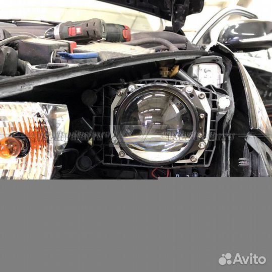 Переходные рамки для замены линз на Infiniti QX30