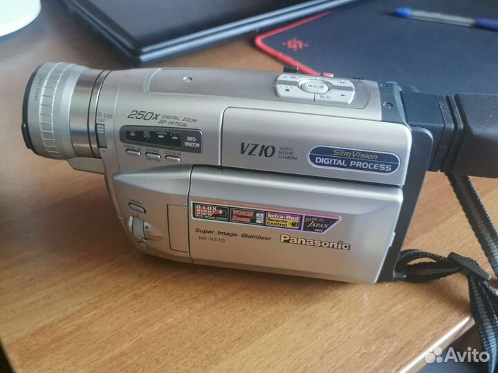 Видеокамера Panasonic nv-vz10