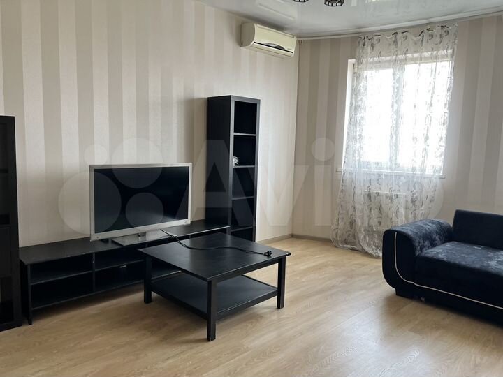 2-к. квартира, 77 м², 14/16 эт.