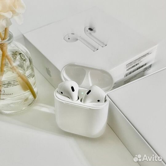 AirPods (1-ое поколение)