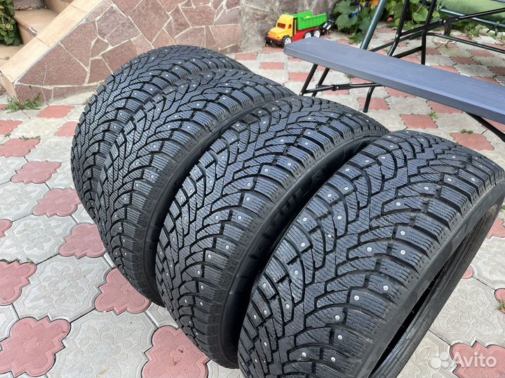 Formula Ice 215/55 R17