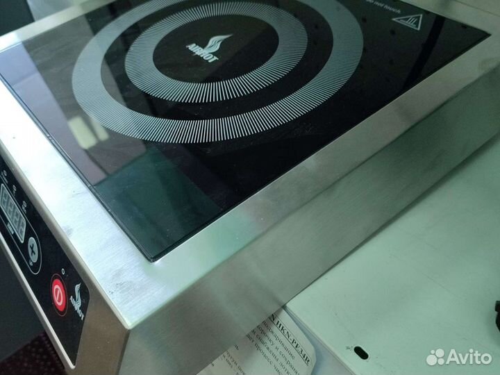 Индукционная плита 3500