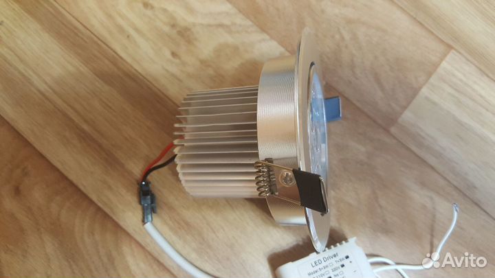 Светильники светодиодные встраиваемые