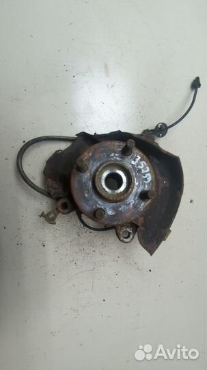 Ступица (кулак, цапфа) Toyota Yaris, 2004