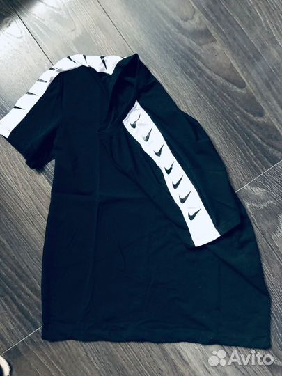 Футболка Nike