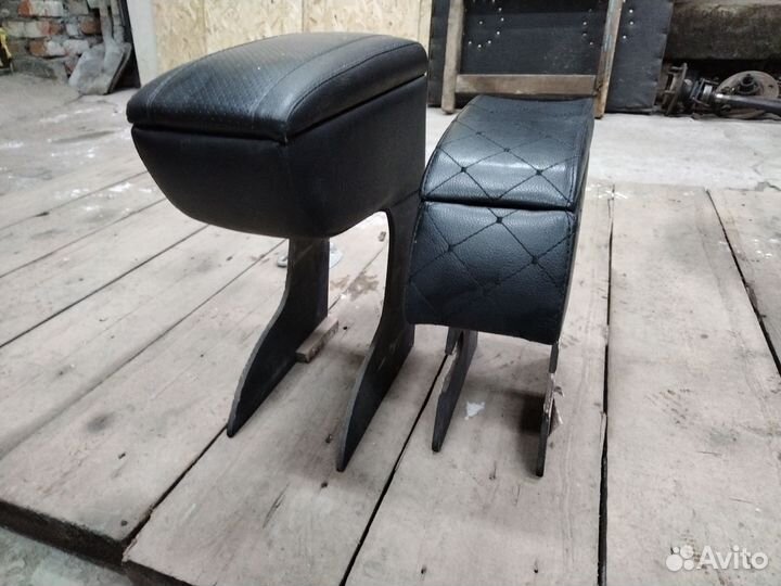 Подлокотник ваз 2110-2115