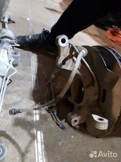 Hyundai ix35 правый кулак в сборе