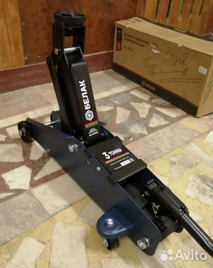 Домкрат подкатной 3т белак