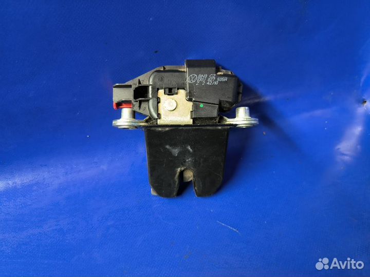 Замок багажника Volkswagen Polo V