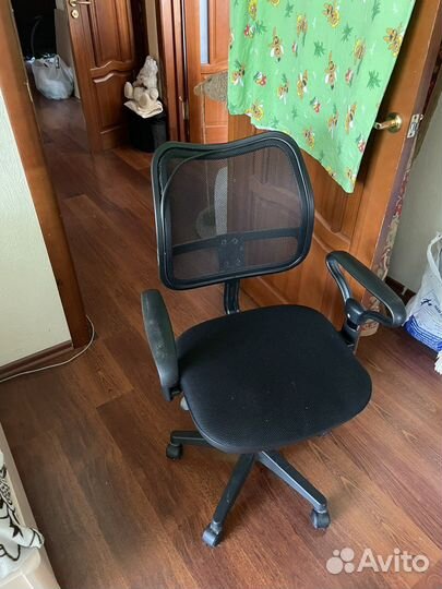 Кресло офисное чёрное бу