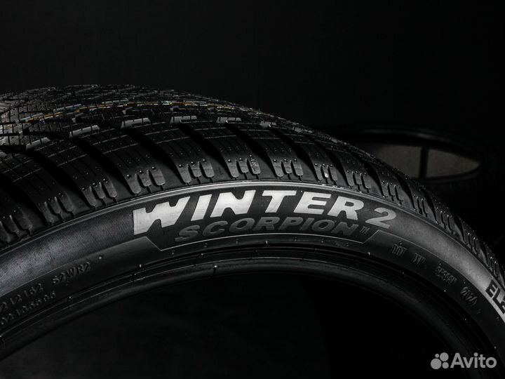 Pirelli Scorpion Winter 2 Elect 285/35 R22 и 265/35 R22 115V