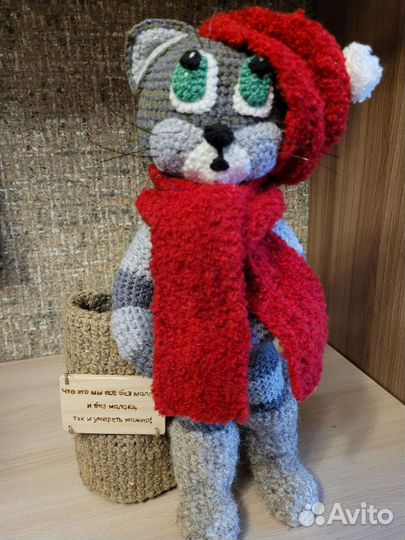 Оригинальная подставка под бутылку. Кот вязаный