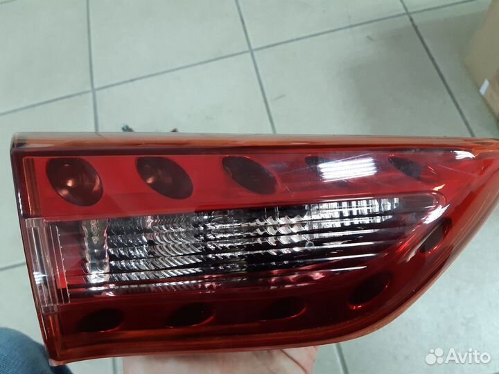 Фонарь внутренний левый FX 37Infiniti