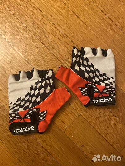 Велосипедные перчатки