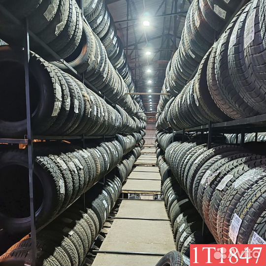 Bridgestone Blizzak LM-005 215/50 R17 95S