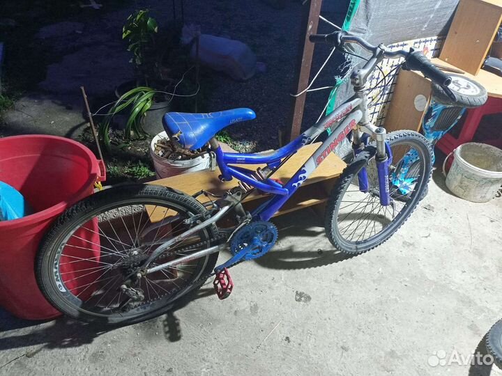 Велосипед stinger двух подвес