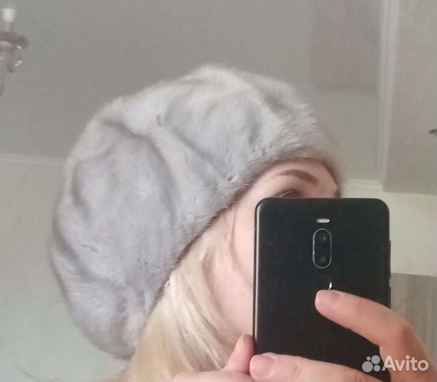 Берет норковый, с голубым отливом