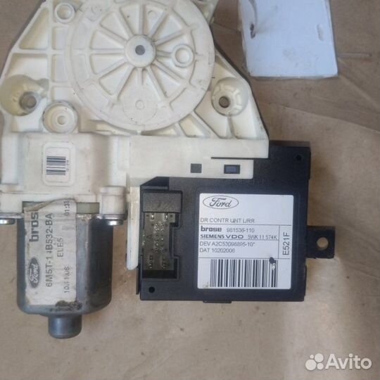 Моторчик Стеклоподъемника задний правый Ford Focus