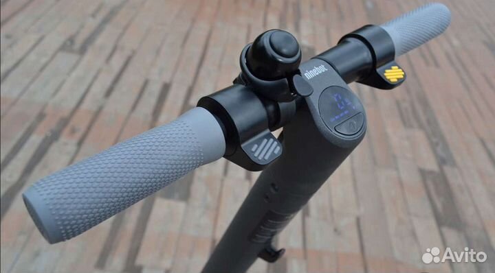 Электросамокат Ninebot E22 новый