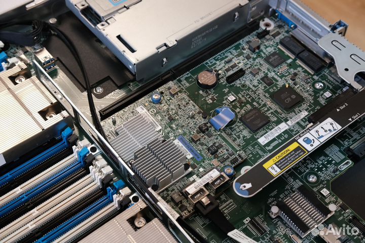 Сервер HP 4LFF DL360 Gen9 Xeon E5-2667v4