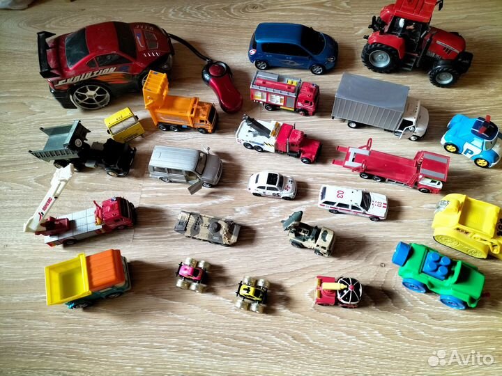 Машинки игрушки
