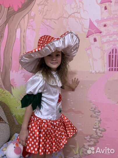 Карнавальные маскарадные новогодние костюмы