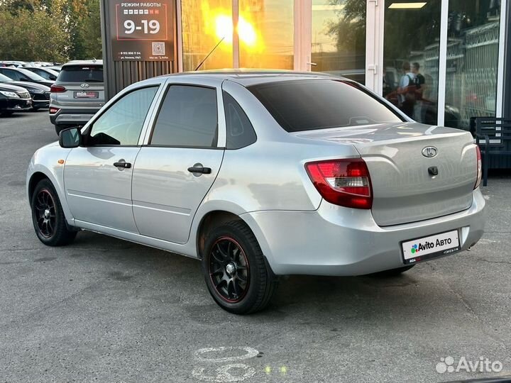 LADA Granta 1.6 AT, 2013, 204 135 км