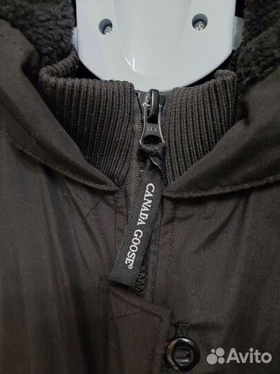 Куртка женская Canada Goose