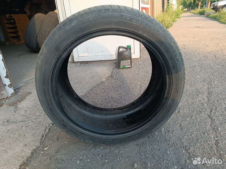 Winrun R330 245/45 R18