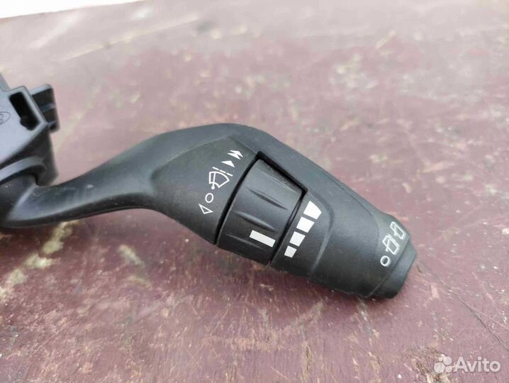 Подрулевой переключатель дворников Ford Focus 3