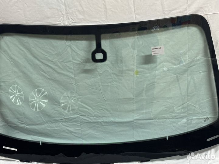 Ветровое стекло Bentley