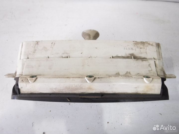 Панель приборов Passat (B3) 1988-1993