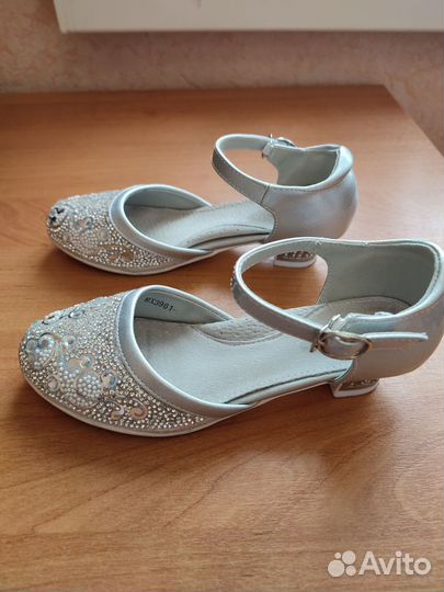 Туфли для девочки размер 34