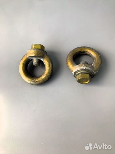 Рым-гайка. Буксировочный крюк