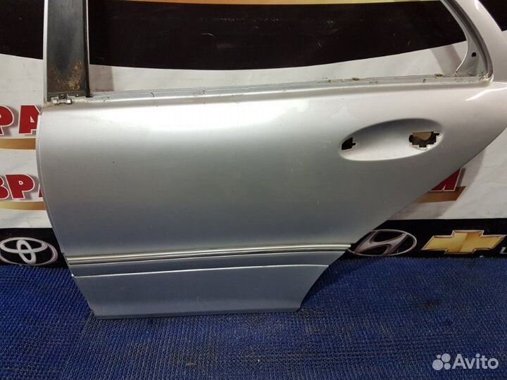 Дверь боковая задняя левая Mercedes-Benz C-Class