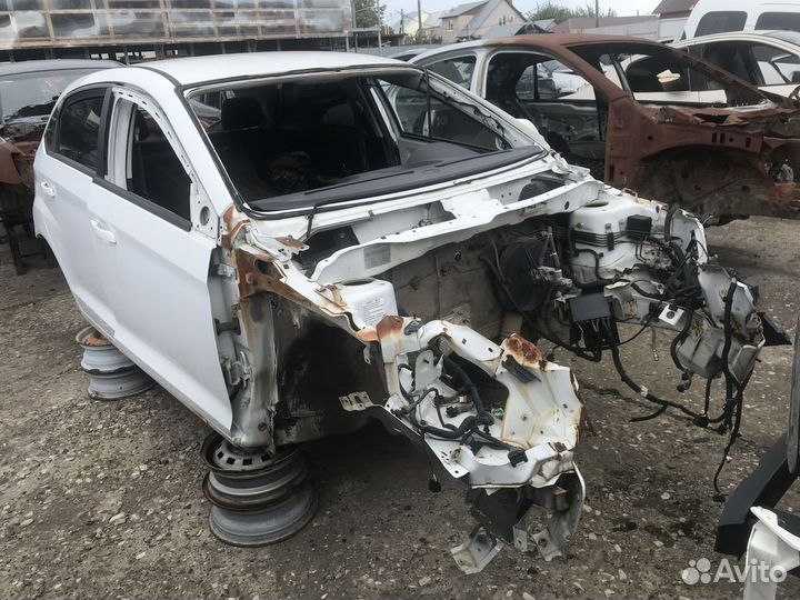 Кузов по частям Chery M11 (A3)