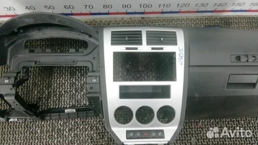 Панель приборов (торпедо) dodge caliber (6BR15IS01