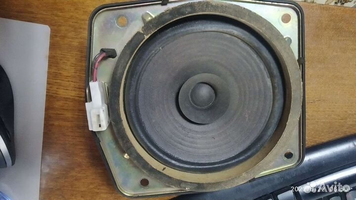 Штатные динамики Toyota camry