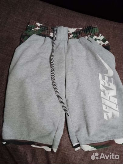 Брюки капри